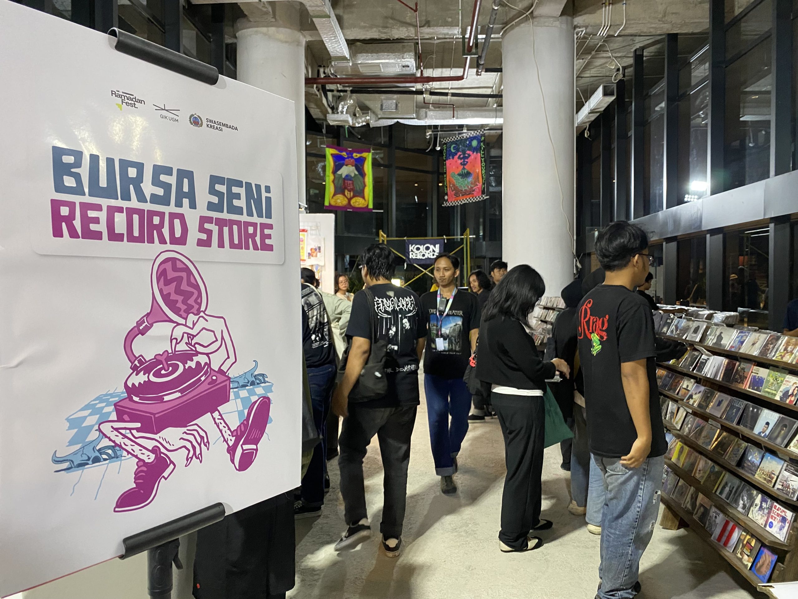 Skena Musik dan Skena Literasi dalam Satu Tarikan Nafas